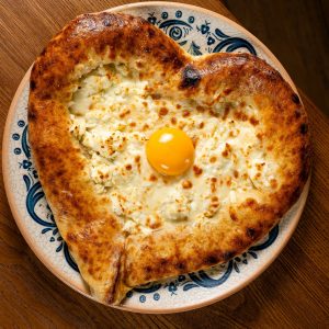 Хачапури Аджарский в форме сердечка