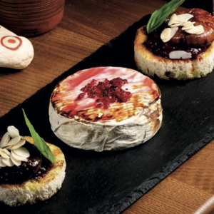 Запечённый камамбер